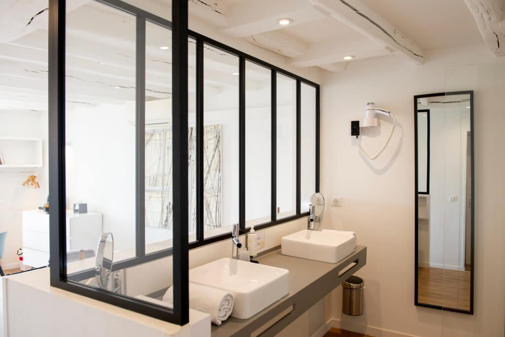 Salle de bain chambre 7